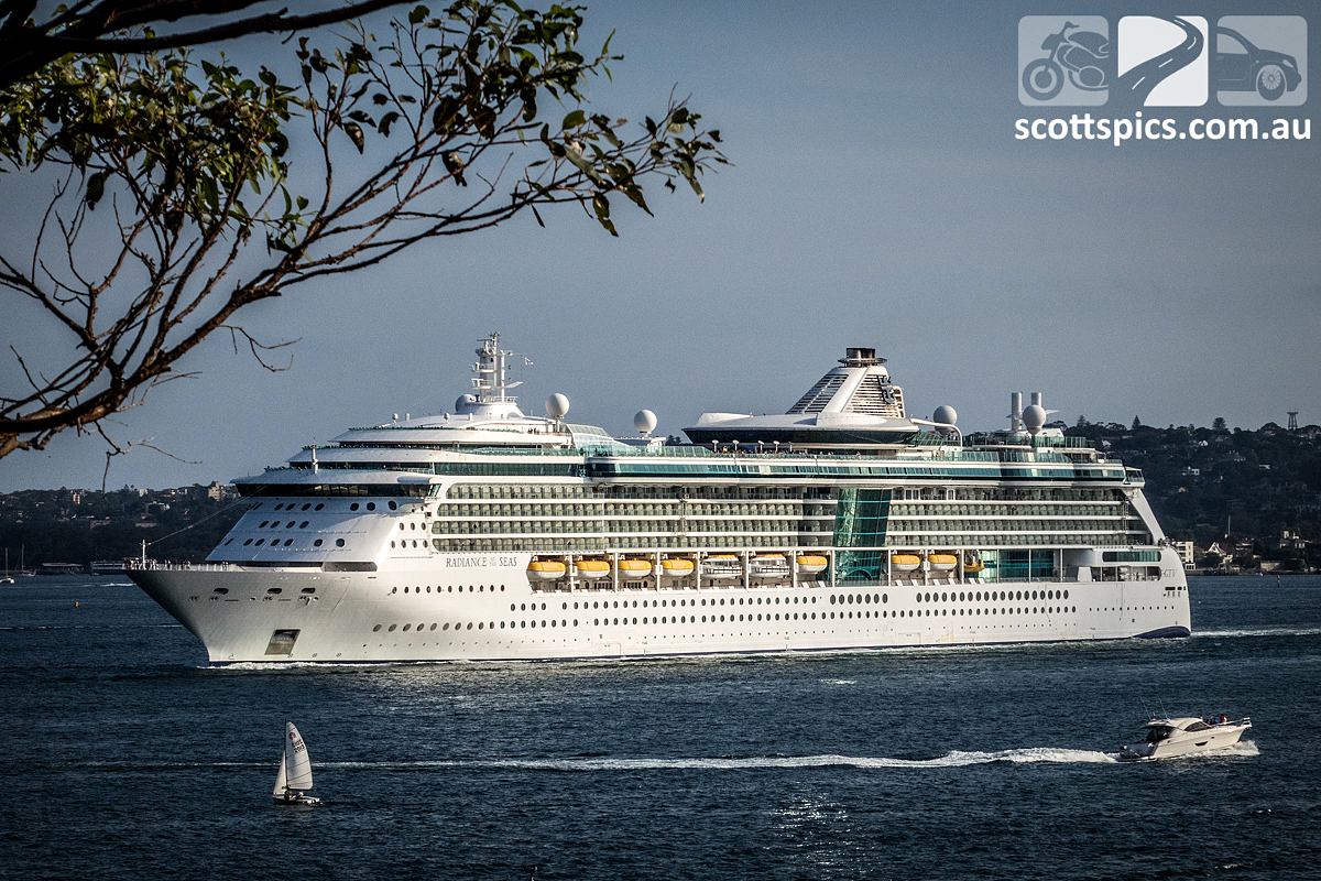 Radiance of the Seas departs Sydney, and heads towards Ill de Pines